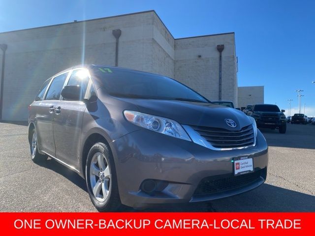 2017 Toyota Sienna 