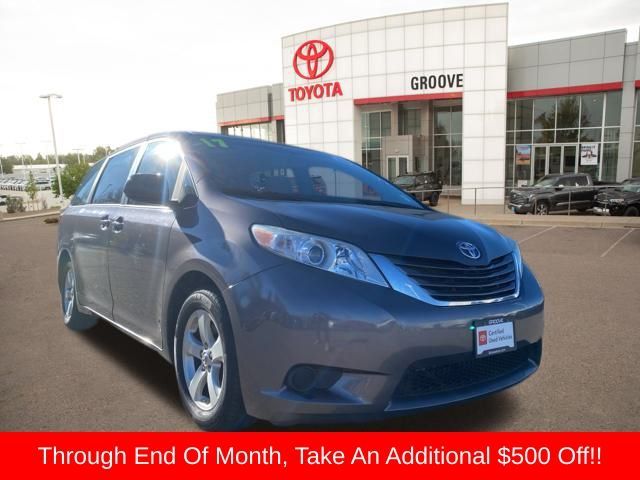 2017 Toyota Sienna 