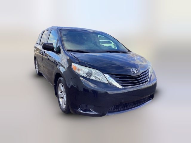 2017 Toyota Sienna LE