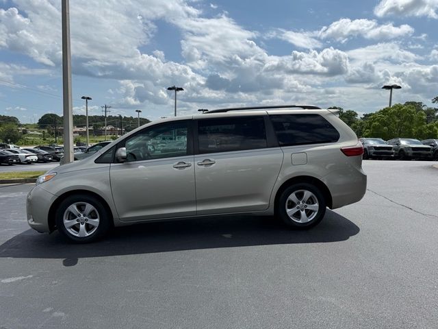 2017 Toyota Sienna 