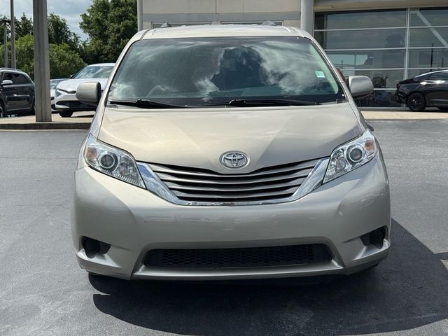 2017 Toyota Sienna 
