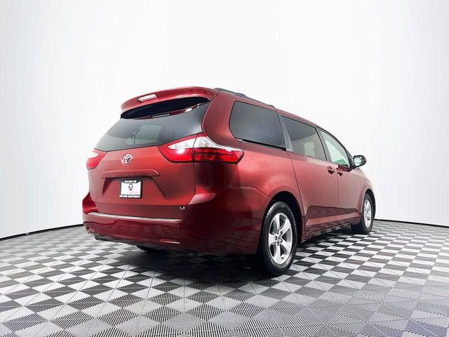 2017 Toyota Sienna LE