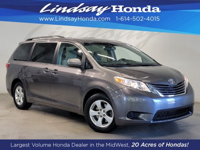 2017 Toyota Sienna 