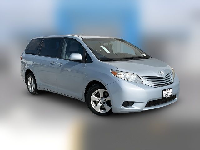 2017 Toyota Sienna 