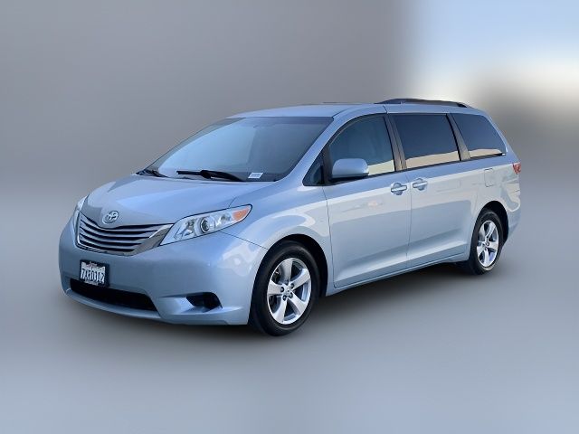 2017 Toyota Sienna LE