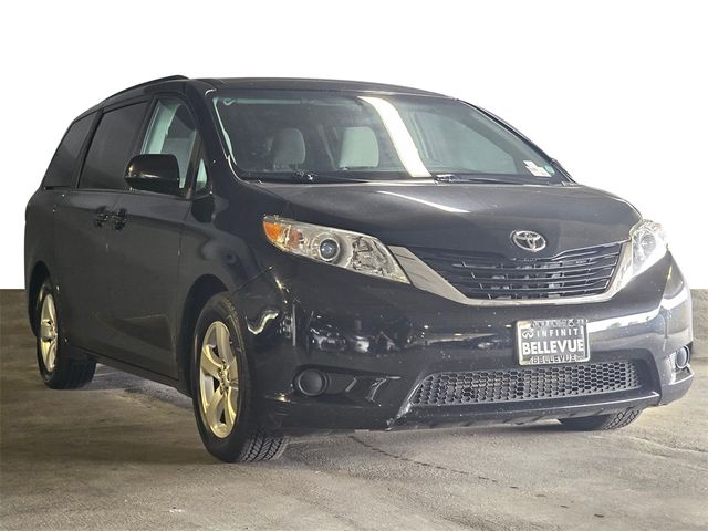 2017 Toyota Sienna LE