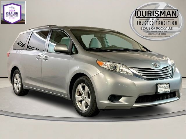 2017 Toyota Sienna 