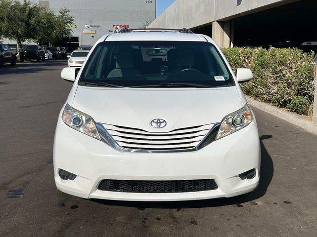 2017 Toyota Sienna LE