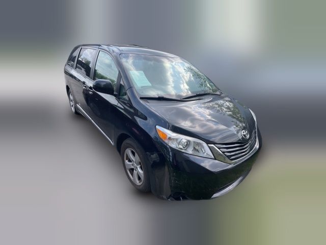 2017 Toyota Sienna 