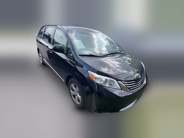 2017 Toyota Sienna 