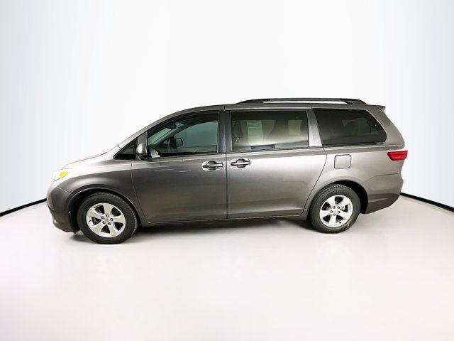 2017 Toyota Sienna LE