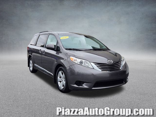 2017 Toyota Sienna 