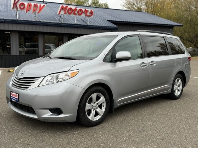 2017 Toyota Sienna 