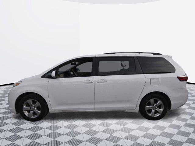 2017 Toyota Sienna 