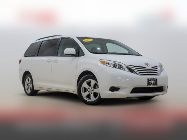 2017 Toyota Sienna 