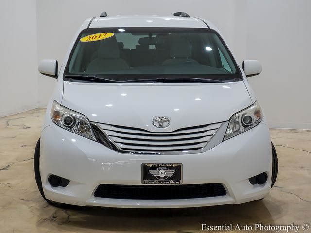 2017 Toyota Sienna 