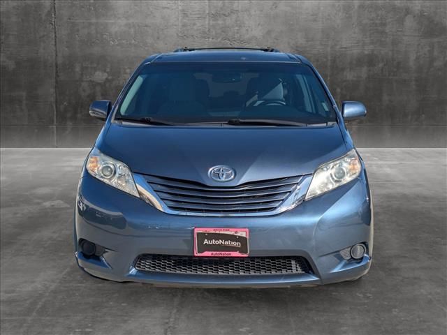 2017 Toyota Sienna LE