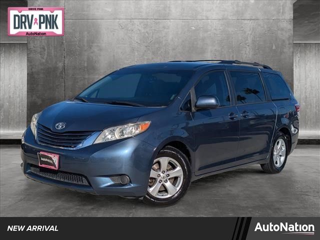 2017 Toyota Sienna LE