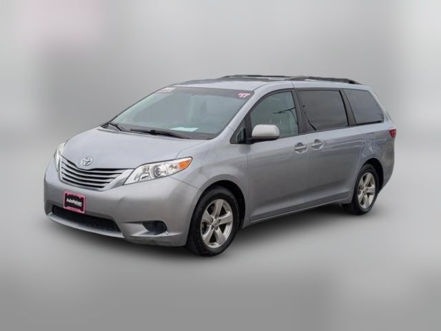 2017 Toyota Sienna LE