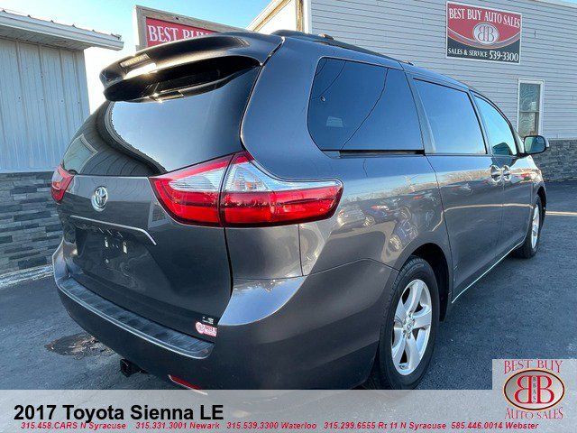 2017 Toyota Sienna LE