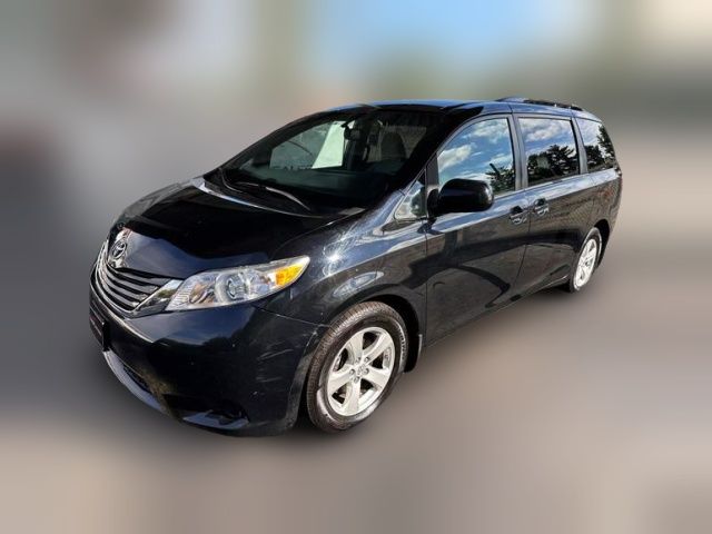 2017 Toyota Sienna LE