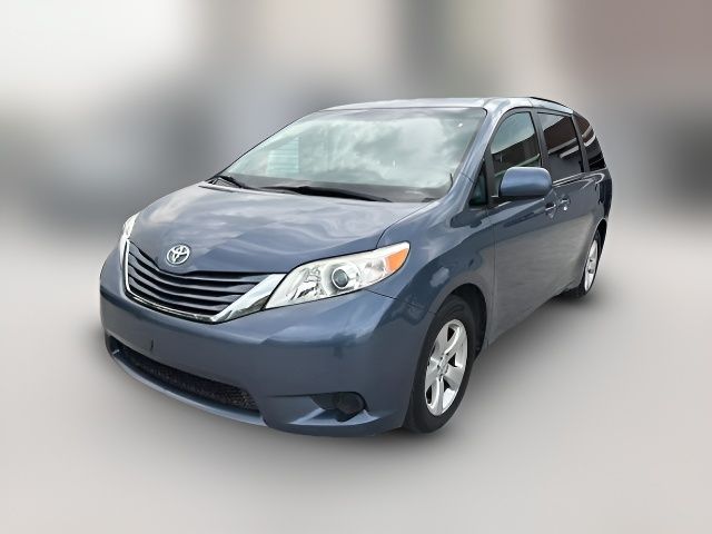 2017 Toyota Sienna LE