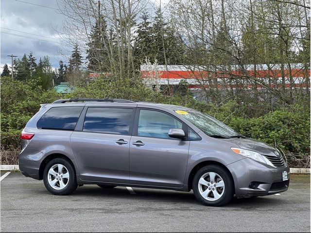 2017 Toyota Sienna 