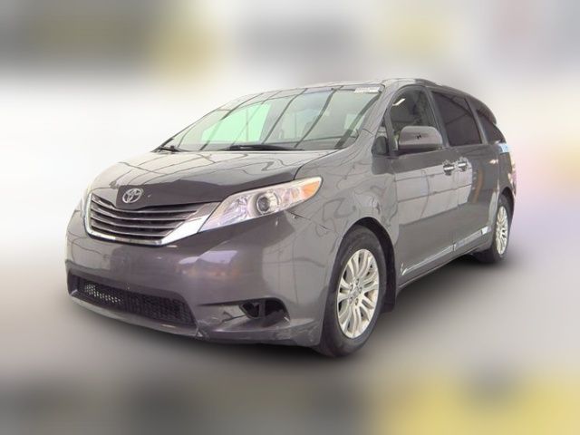 2017 Toyota Sienna 