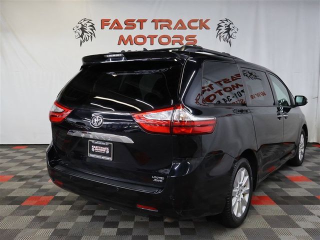 2017 Toyota Sienna 