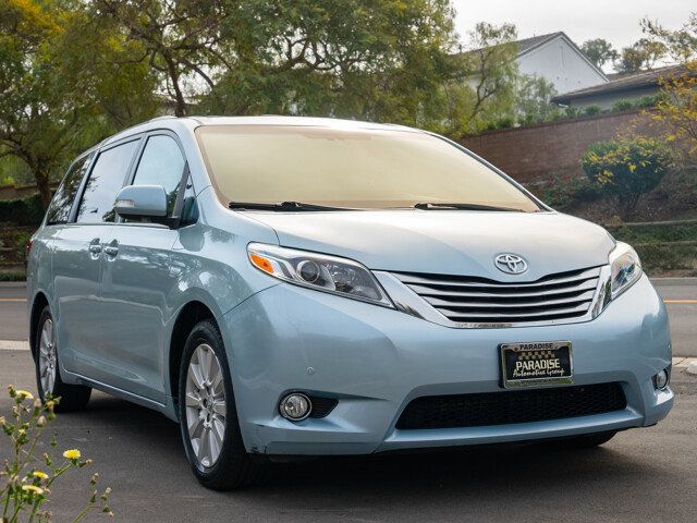 2017 Toyota Sienna Limited Premium