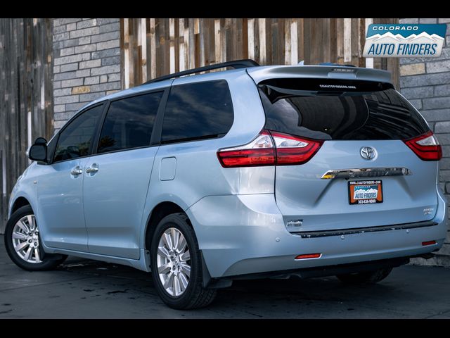 2017 Toyota Sienna 