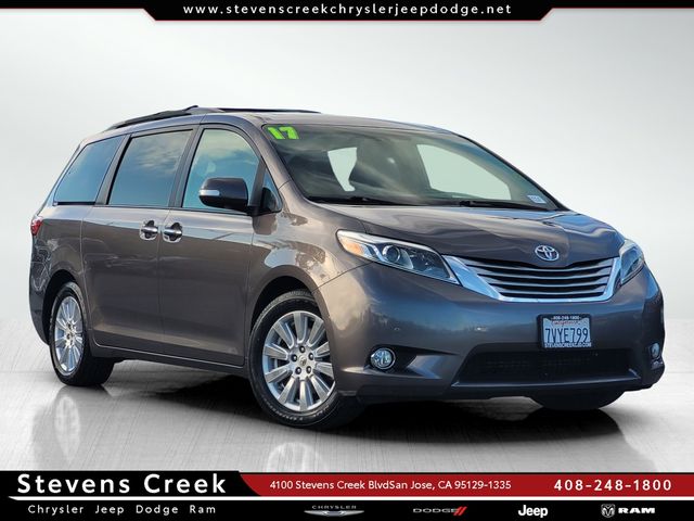 2017 Toyota Sienna 