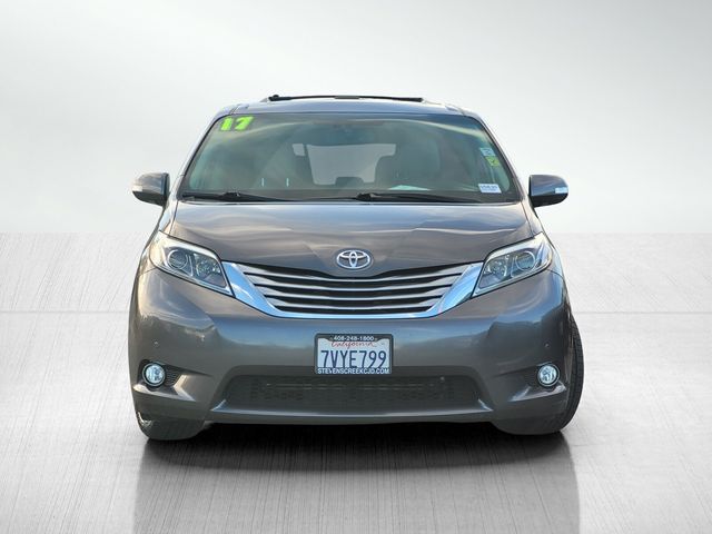 2017 Toyota Sienna 