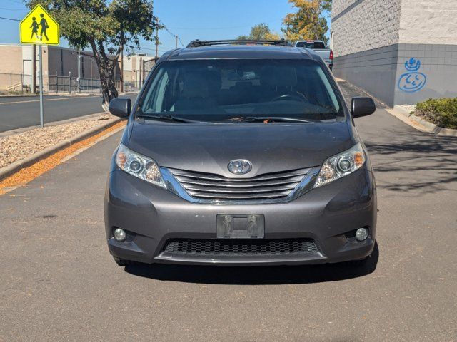 2017 Toyota Sienna XLE Premium