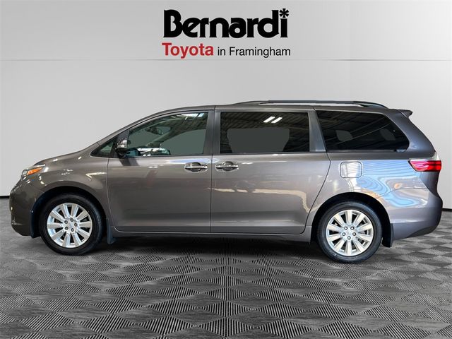 2017 Toyota Sienna 