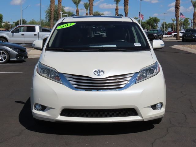 2017 Toyota Sienna 