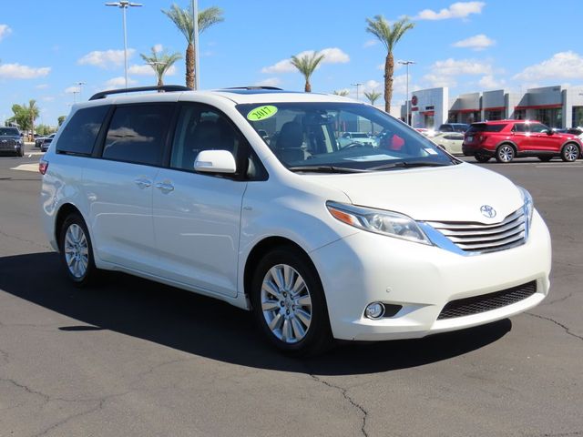 2017 Toyota Sienna 