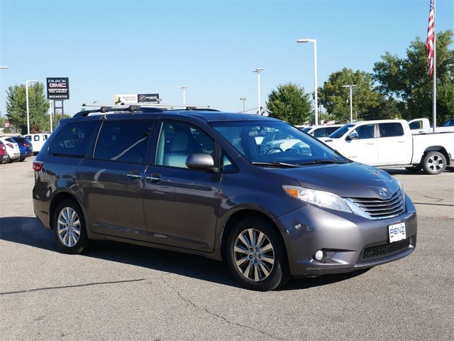 2017 Toyota Sienna 