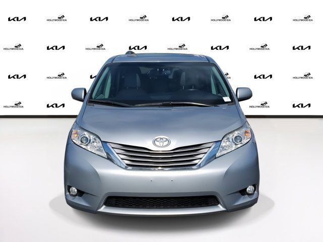 2017 Toyota Sienna XLE