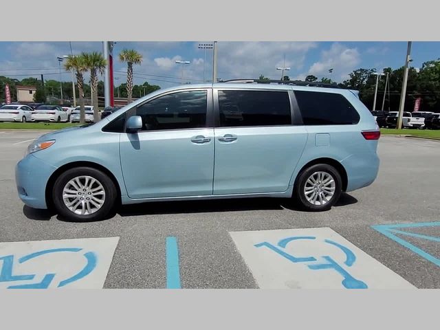 2017 Toyota Sienna Limited