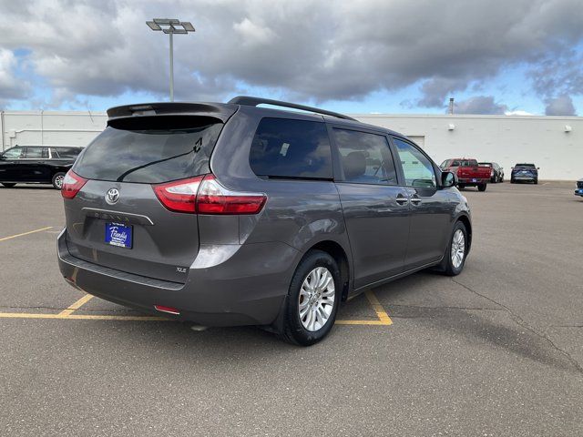 2017 Toyota Sienna Limited