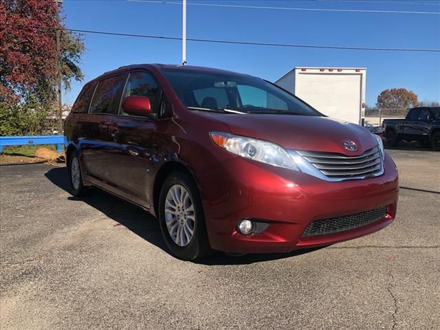 2017 Toyota Sienna Limited Premium