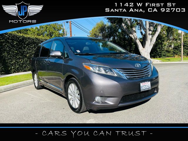 2017 Toyota Sienna 