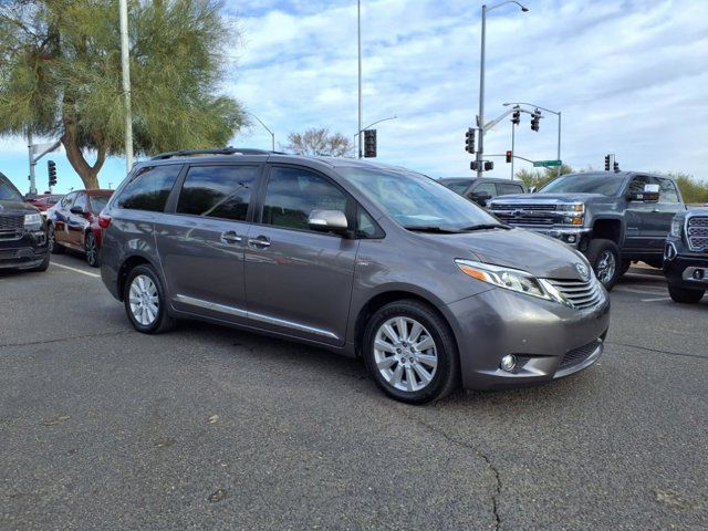 2017 Toyota Sienna 