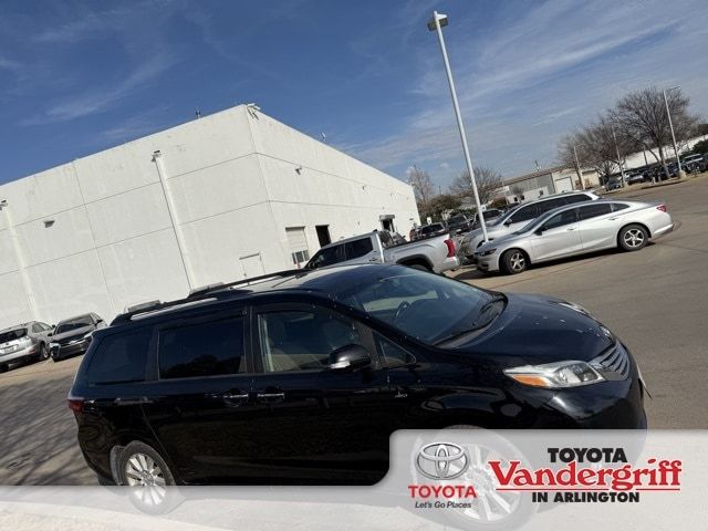 2017 Toyota Sienna Limited Premium