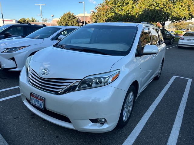 2017 Toyota Sienna Limited Premium