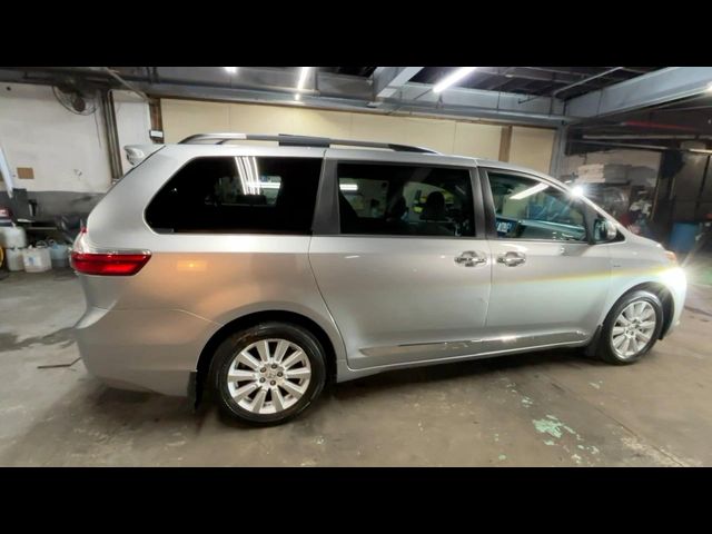 2017 Toyota Sienna Limited Premium