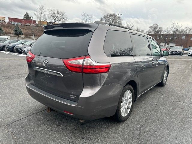 2017 Toyota Sienna Limited Premium