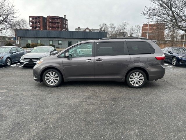 2017 Toyota Sienna Limited Premium