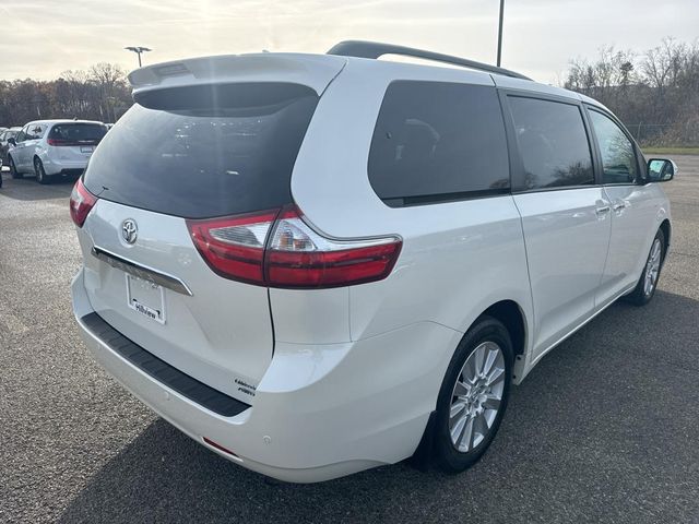 2017 Toyota Sienna Limited Premium